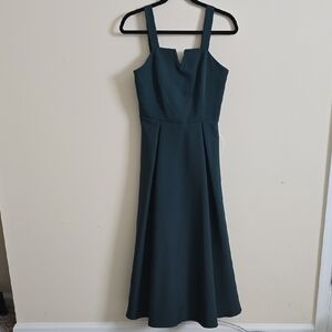 Elegant Deep Green Sleeveless Dress